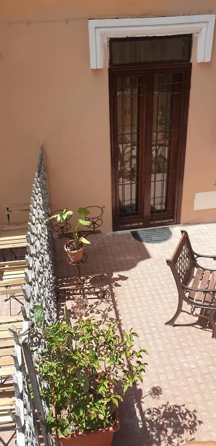 Your Home In Rome Guest house